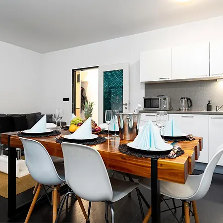 Kingdom Silver Deluxe Apartament