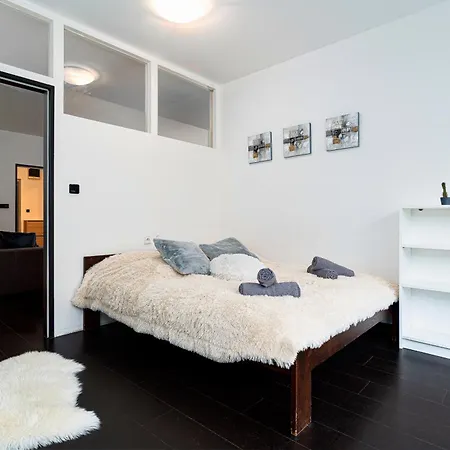 Kingdom Silver Deluxe Praga