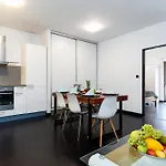 Kingdom Silver Deluxe Apartman *